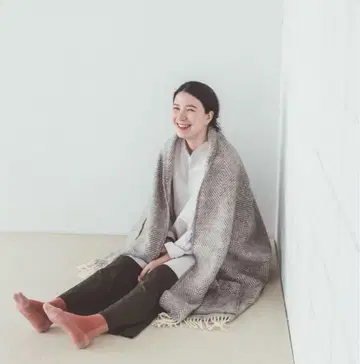 라푸안칸크리 숄 포켓 부착 무릎담요