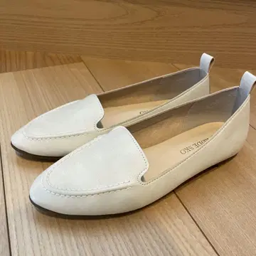 [ RODESKO ] 화이트 플랫슈즈