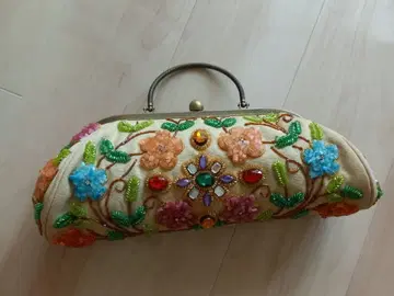 비즈 클러치 핸드백