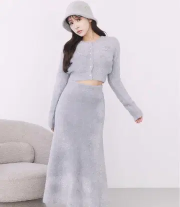 미스트 아스 글리터 미니 샤기 니트 셋업