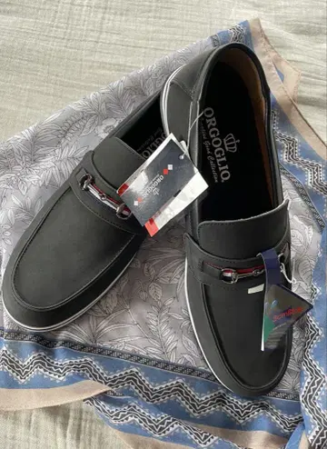 ORGOGLIO 블랙 로퍼