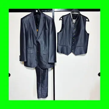 턱시도 쓰리피스 조절기 포함 넥타이 포함 M 사이즈감