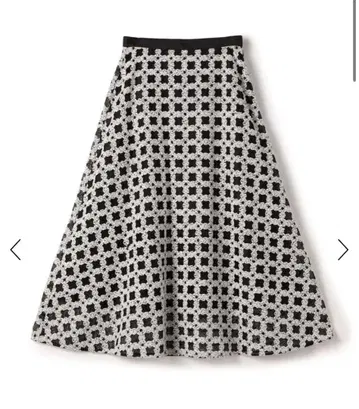 Tomorrowland ballsey 플러피얀 플레어 스커트