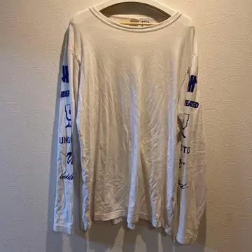 UNDEFEATED x CHAMPION 롱T 레어