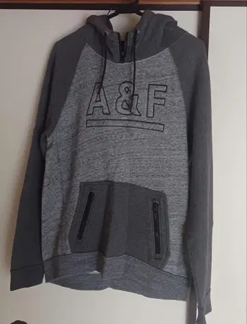 Abercrombie&Fitch 아바클로 후드 부착 후드티 그레이