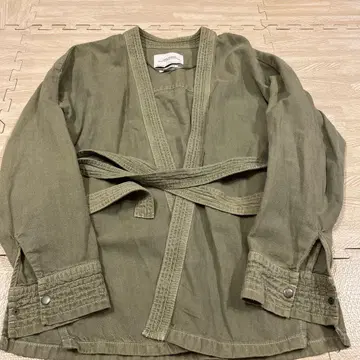 ZARA WOMAN 밀리터리 자켓 올리브 그린