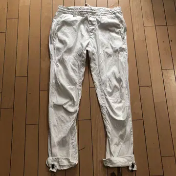 CP Company 화이트 치노 팬츠 OS