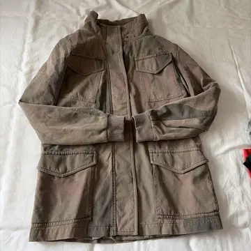 JAMES PERSE 투모로우랜드 밀리터리 정가 8만 미사용에 가까운