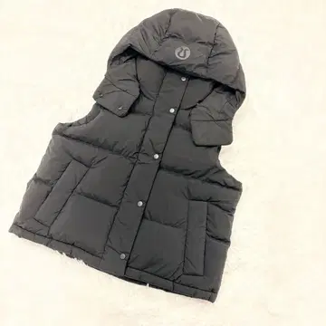 룰루레몬 후드 부착 다운 베스트 블랙