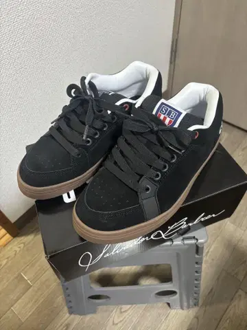 에트니즈 살바비아 23