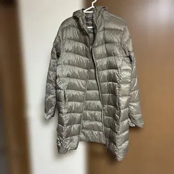 유니클로 다운 자켓 XL 사이즈