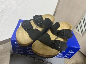 BIRKENSTOCK 애리조나 블랙 샌들 38