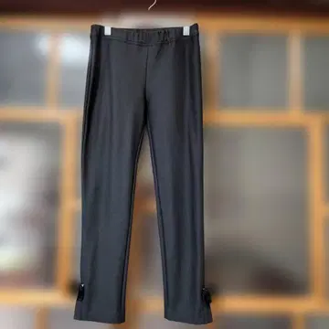새상품급 비스콘티 브로치 핑 부착 기모 팬츠 3