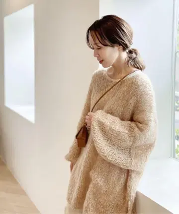 [택 포함 새상품] 플라주 이탈리아얀 HANDKNIT 모헤어 니트 베이지