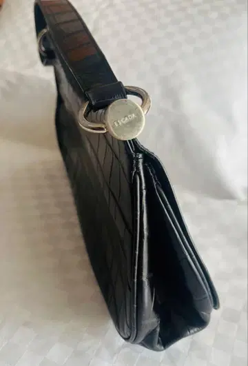 ESCADA 블랙 크로커다일 패턴 숄더백