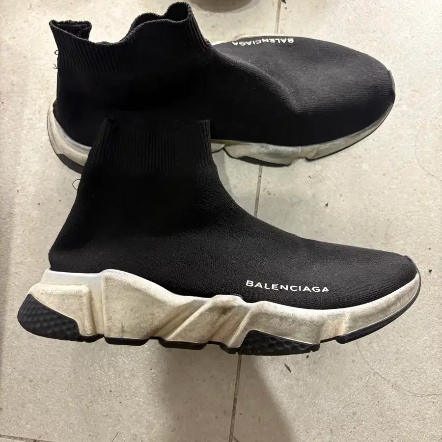Balenciaga Speedrunner Black 39