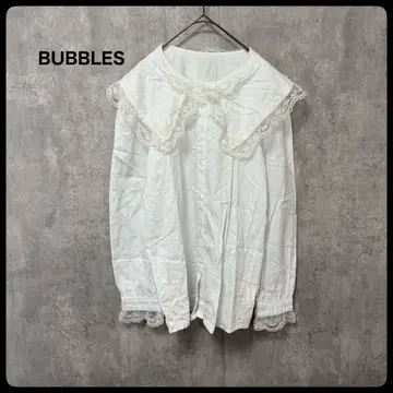 # BUBBLES 레이스 부착 화이트 셔츠 긴팔 카라 부착 블라우스