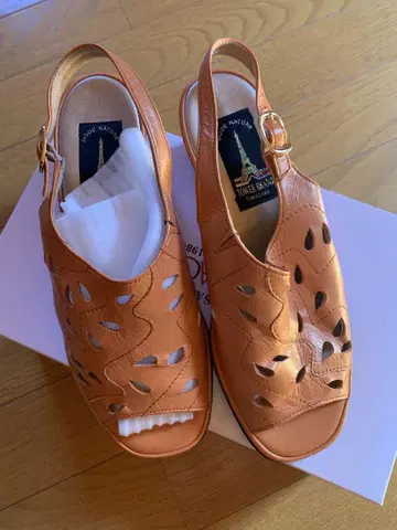 펌프스 오렌지 계열
