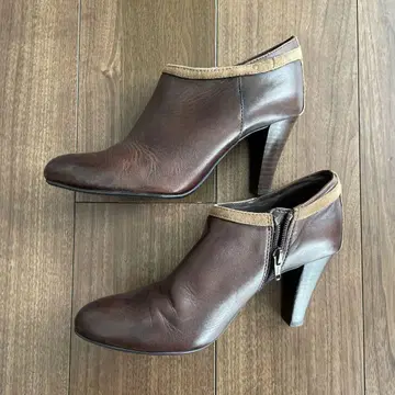 INDIVI 다크 브라운 숏부츠 23.5cm