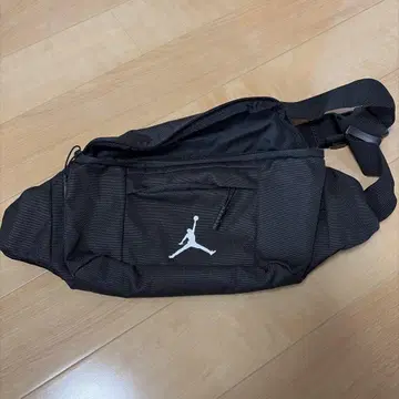Jordan 블랙 바디백