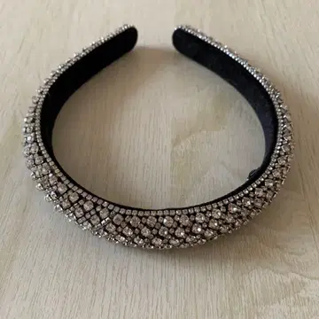 ZARA 큐빅 머리띠