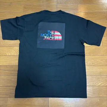 [ 새상품급 ] North Face 블랙 T셔츠