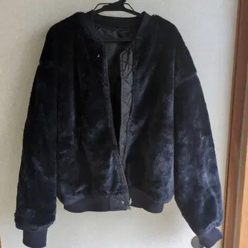 블랙 인조 모피 봄버 자켓