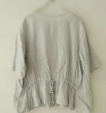 네스트로브 린넨 블라우스