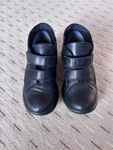 센소유니코 지우 숏부츠 블랙 size 23.5cm