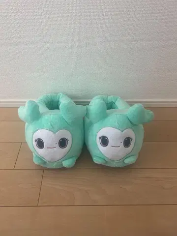 TWICE LOVELYS 미브리 봉제 인형 슬리퍼 ~gigo 한정판~