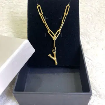 엄청난 인기! 금속 알레르기 대응 골드 컬러 Y자형 여성용 목걸이
