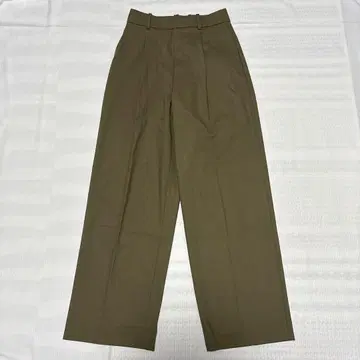 유니클로 UNIQLO 턱 와이드 팬츠 올리브 카키 S