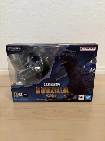 [ 미개봉 새상품 ] S.H.MonsterArts 고질라 2004