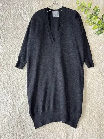 BEARDSLEY 비어즐리 블랙 V넥 울 원피스