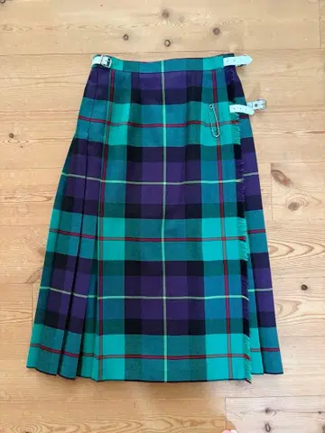 오닐 오브 더블린 플리츠 랩 스커트 롱 새상품급