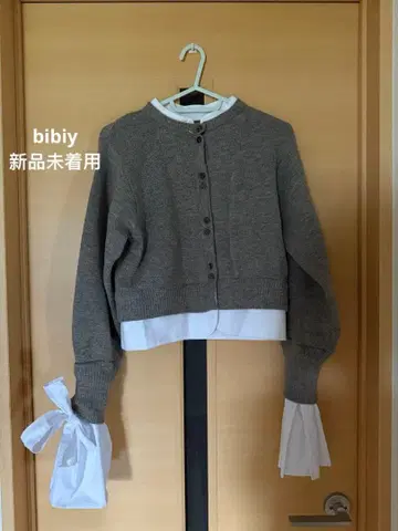 Bibiy. ANGELIQUE KNIT 그레이 니트 미착용 새상품