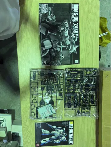 s693 기동전사 건담 에코플라 HG 1/144 MS-06 양산형 자쿠