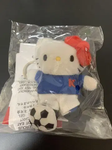 로리즈팜 Me 헬로키티 토이 키링 3 축구