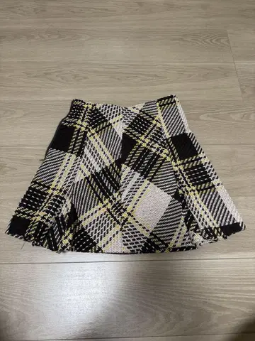 미니 플레어 스커트