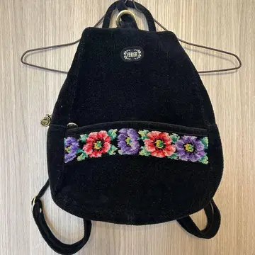 FEILER 블랙 백팩 꽃무늬 자수