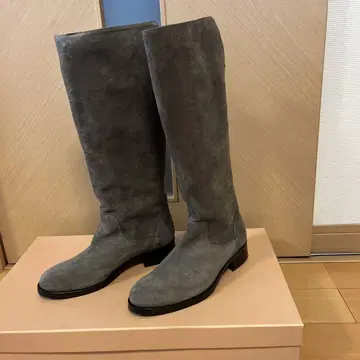 그레이 스웨이드 롱 부츠 지퍼 포함