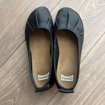 캠퍼 플랫슈즈