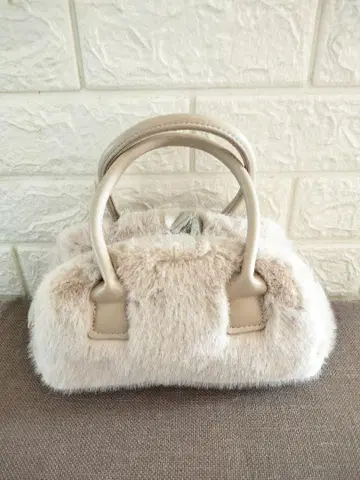 mal. 에코 퍼백 베이지 퍼 숄더백