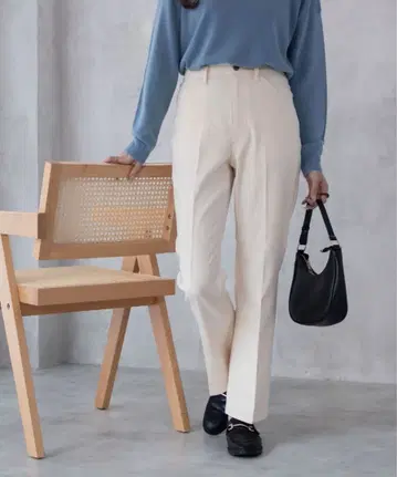 (10월 21일까지 게재 예정) 아이보리 런처 드레스 팬츠 슬랙스