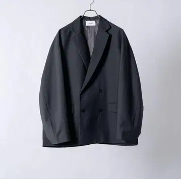 Oversized double-breasted jacket
