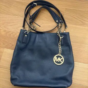 MICHAEL KORS 네이비 숄더백