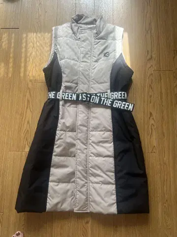 키스 온 더 그린 골프웨어 충전솜 원피스