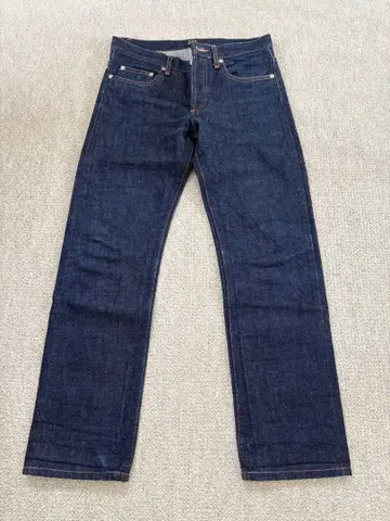 A.P.C NEWSTANDARD 28