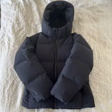 새상품급 UNIQLO 심리스 다운 M