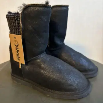 미사용 새상품 Ukala 블랙 스웨이드 숏부츠 23cm